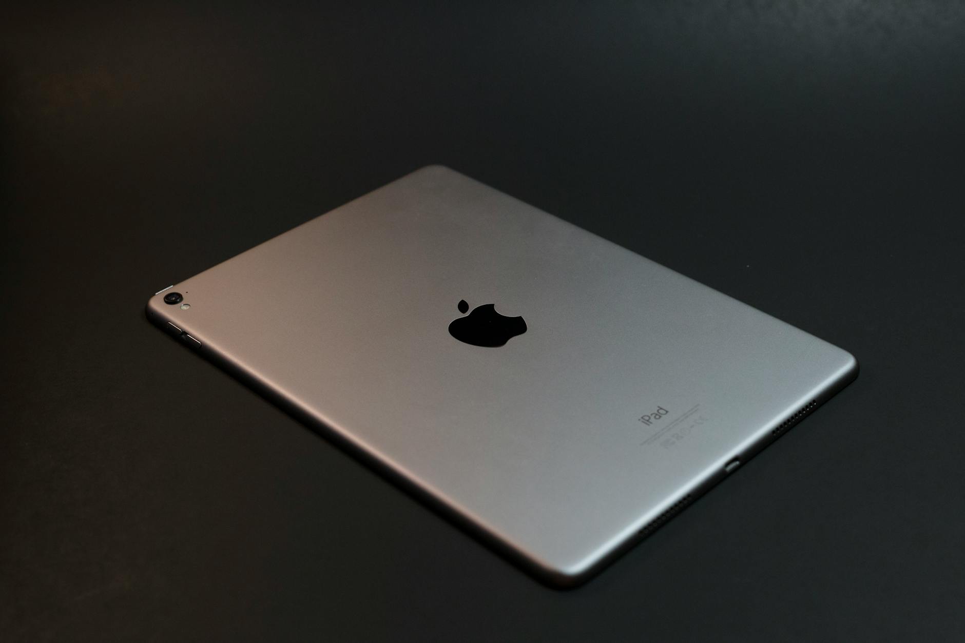 iPadの通常の電源オフ・再起動の手順