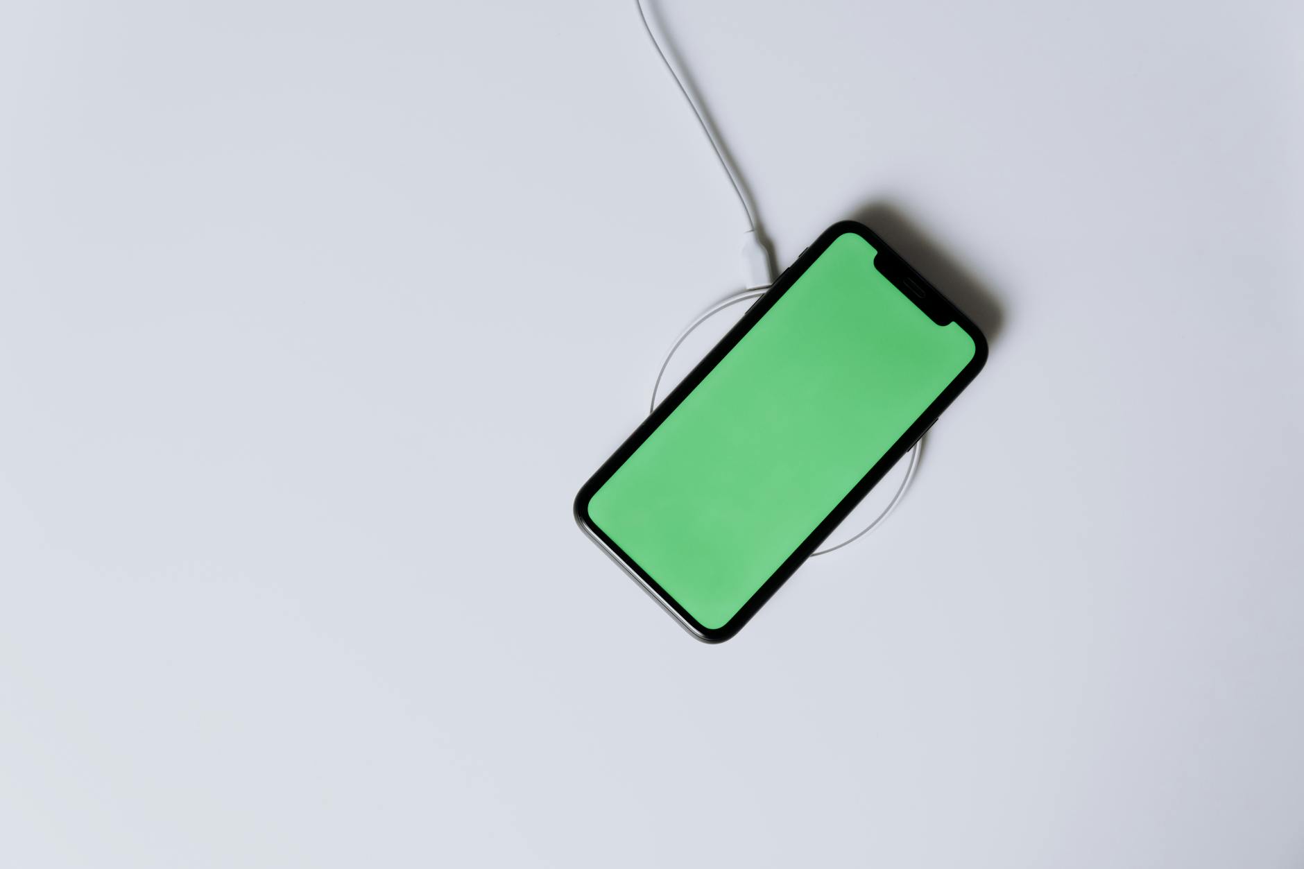 iPhoneが充電できない症状の種類と原因の見極め方