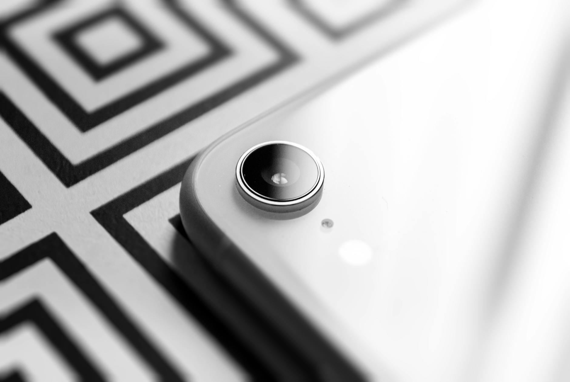 iPhone9は存在しない？ナンバリングの「謎」を知っていますか